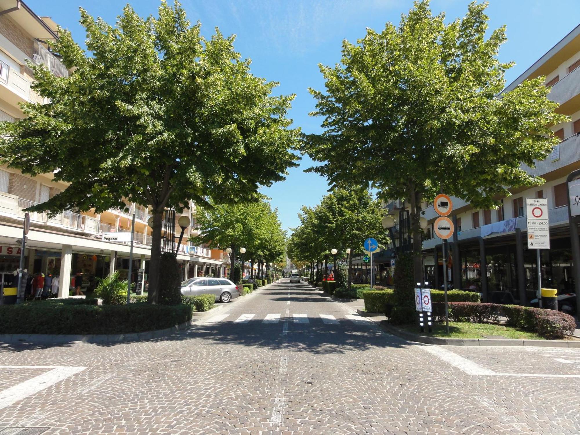Isolabella - Appartamenti Bibione Esterno foto