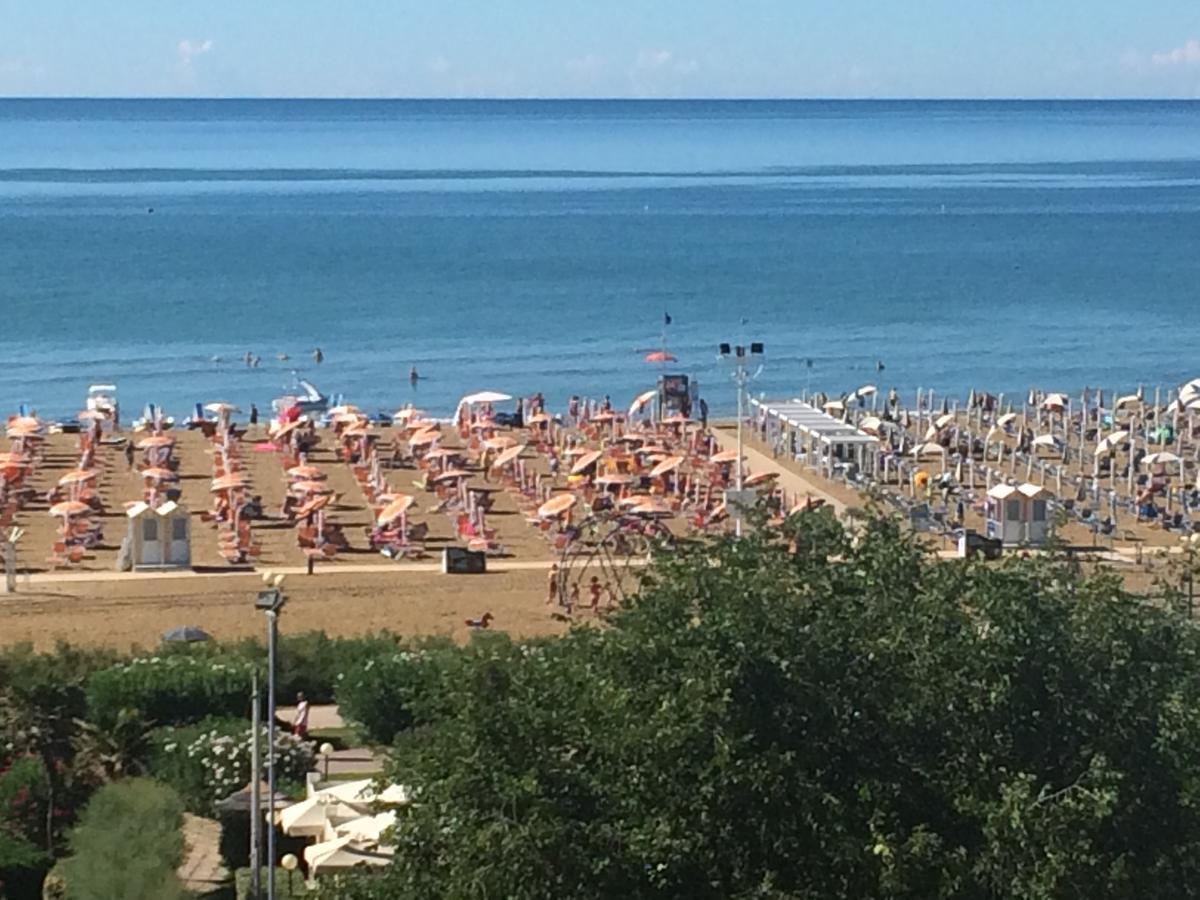 Isolabella - Appartamenti Bibione Esterno foto