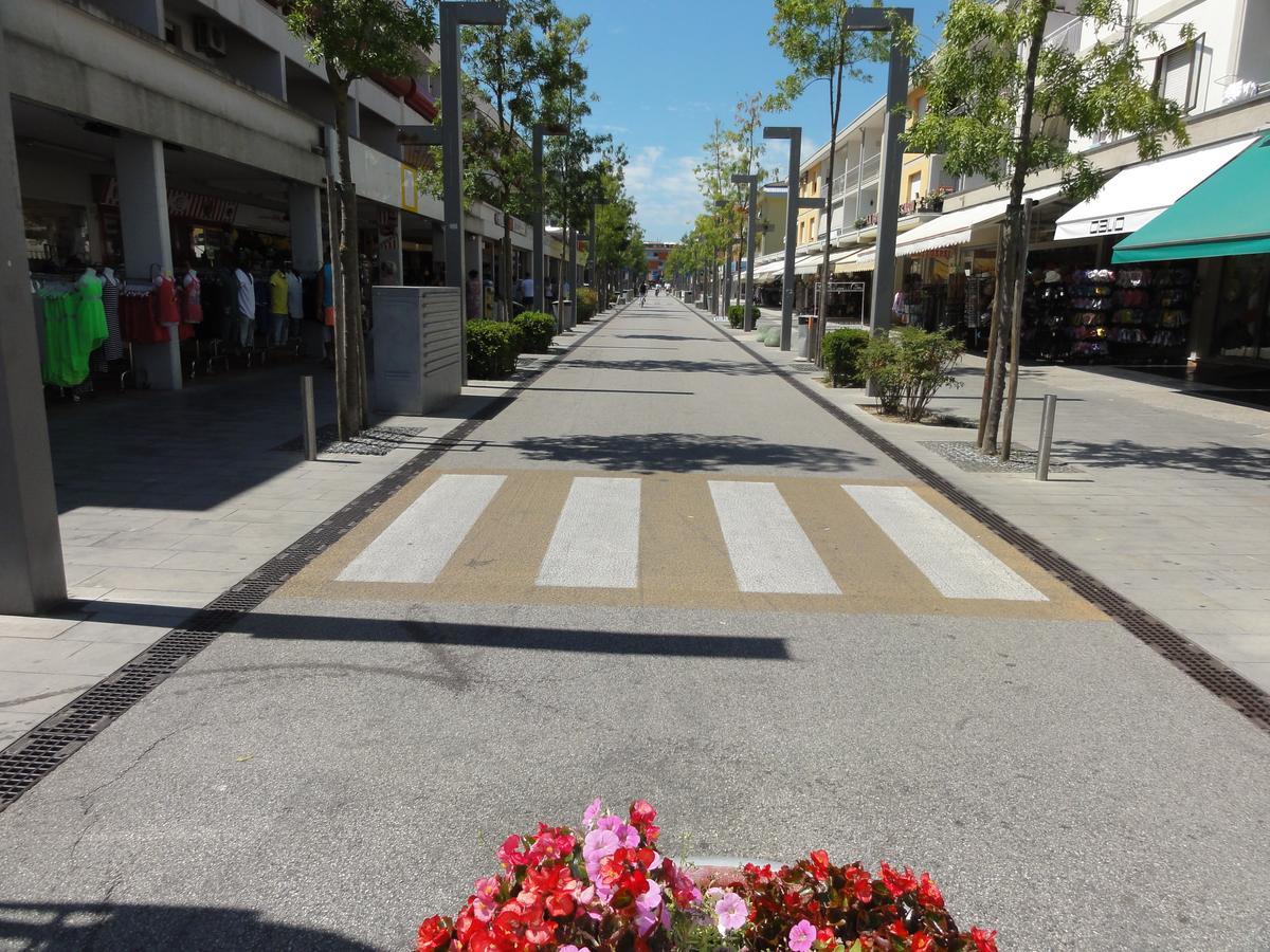 Isolabella - Appartamenti Bibione Esterno foto